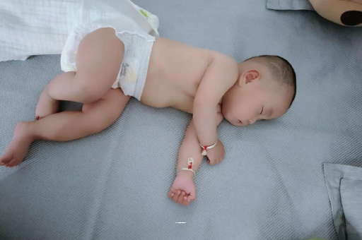 宝宝发烧可以喝牛奶吗